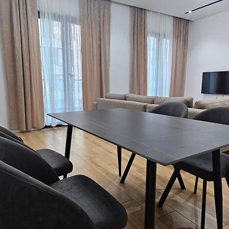 Free Parking Tirana Modern Escape Apartment Екстериор снимка