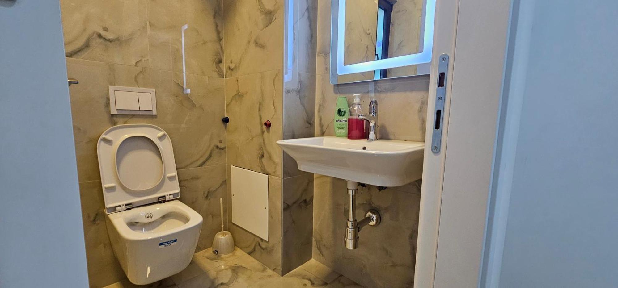 Free Parking Tirana Modern Escape Apartment Екстериор снимка