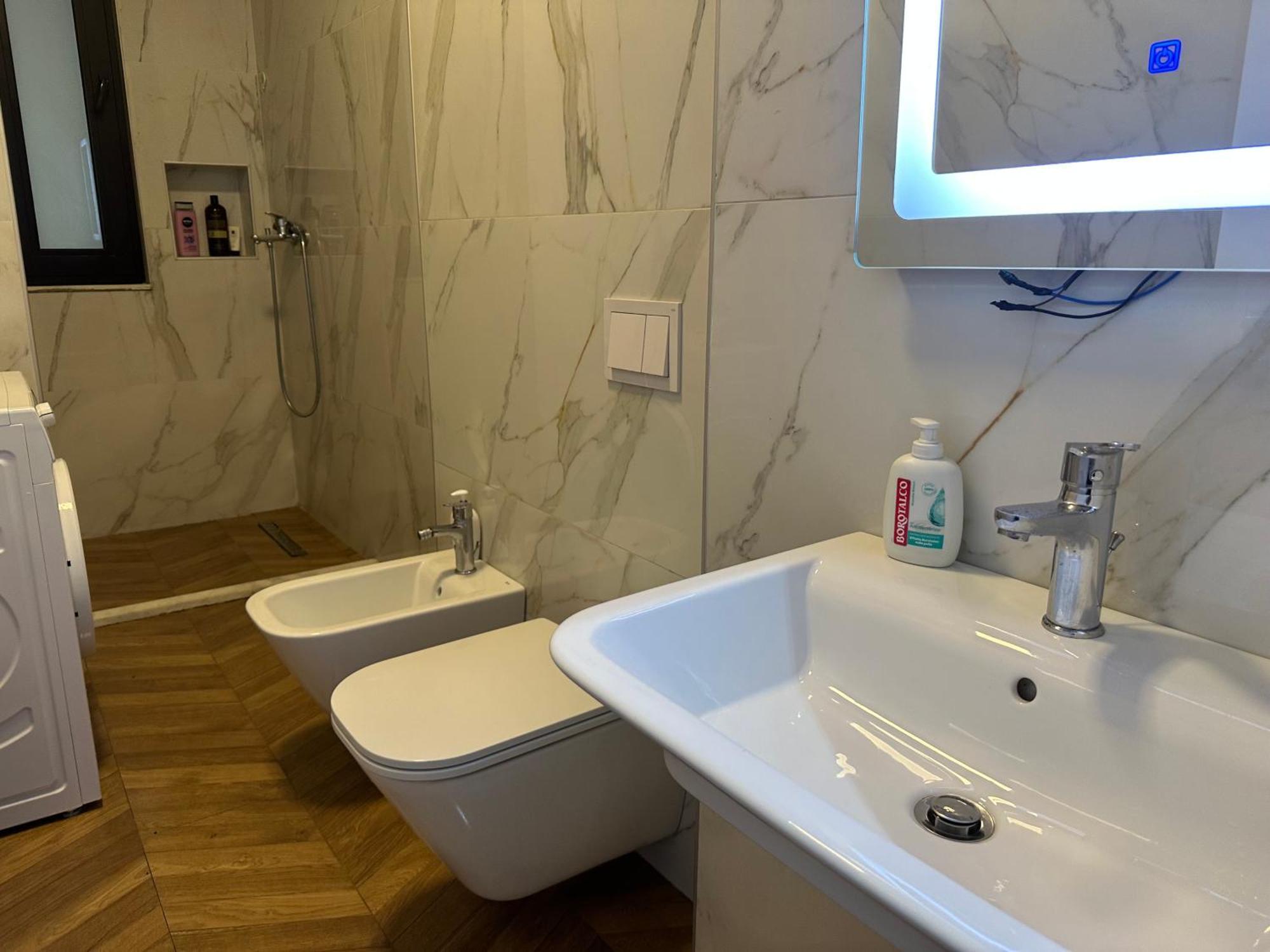 Free Parking Tirana Modern Escape Apartment Екстериор снимка